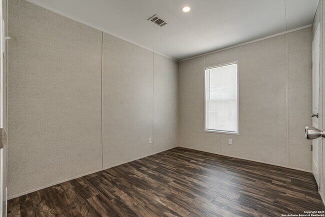 Building Photo - 78 Spanish Oak Rd
