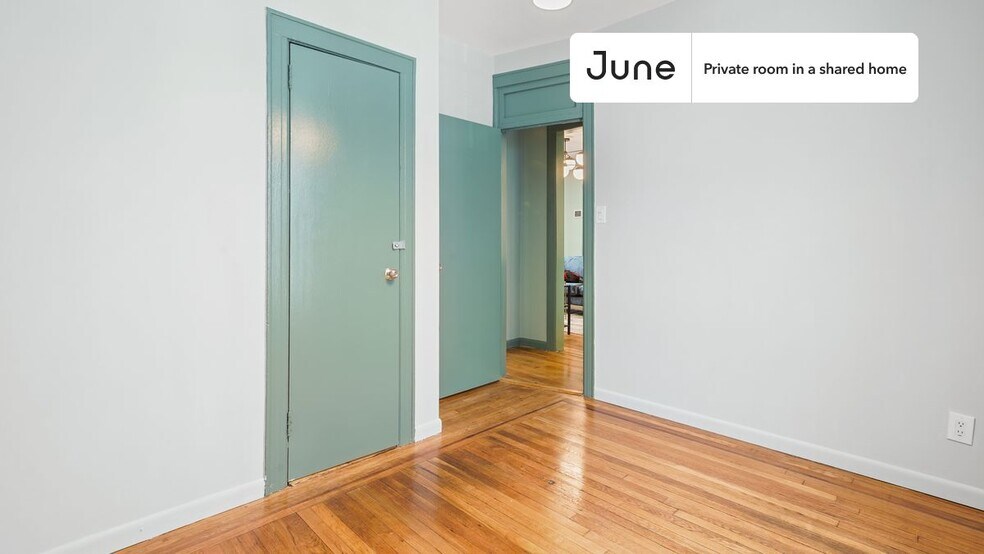 Building Photo - Room in Shared 4 bed/1 bath home