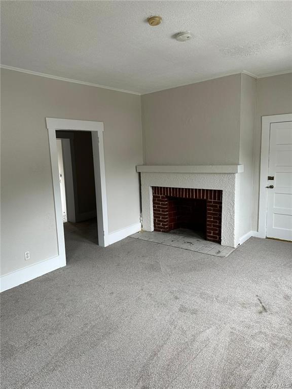 Building Photo - 143 Main St