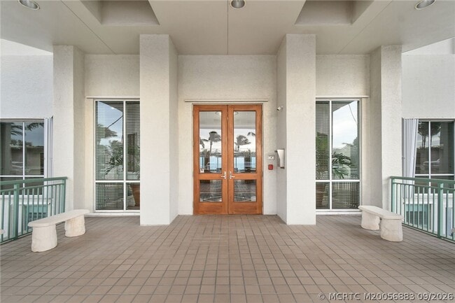 Building Photo - 8600 S Ocean Dr