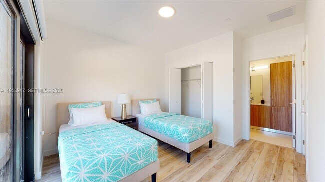 Building Photo - 24705 SW 129th Ave