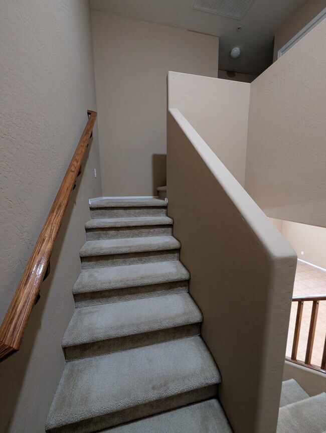 Building Photo - 1250 S Rialto