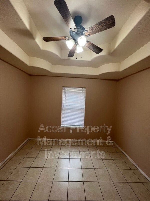 Building Photo - 1803 S Ironwood St