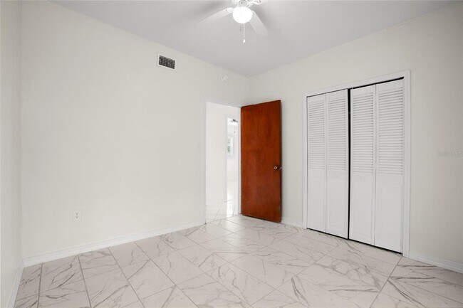 Building Photo - 512 Langford Cir