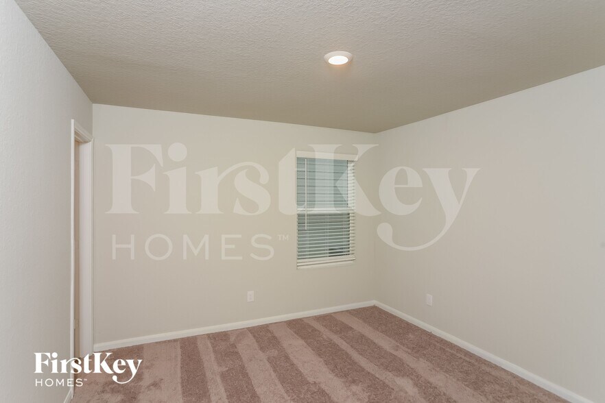 Building Photo - 14006 Feed Park