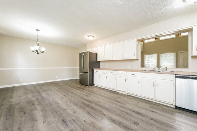 Building Photo - 3387 Pembrook Farm Way SW