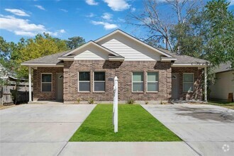 Building Photo - 5105 Southwind St