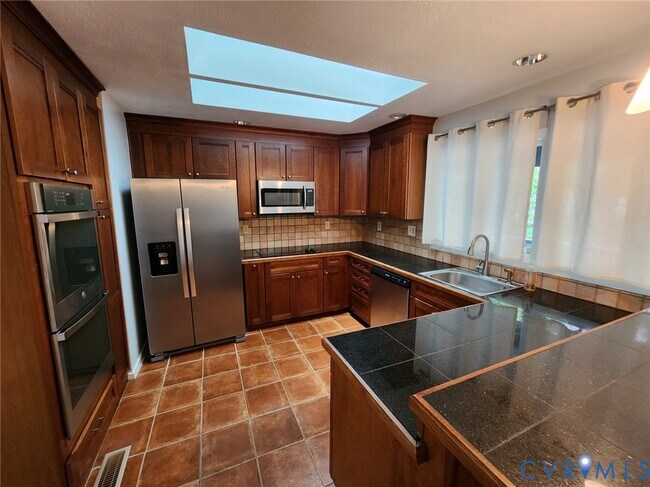 Building Photo - 10110 Hearthrock Ct