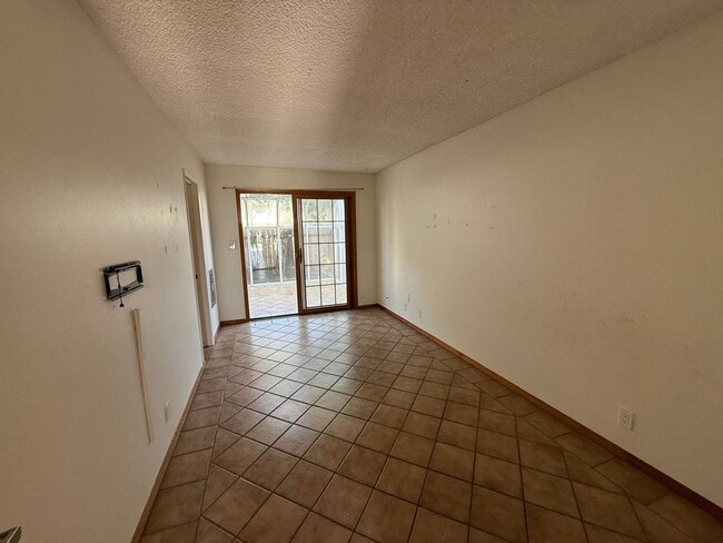 Building Photo - Beachside Living at Silver Strand