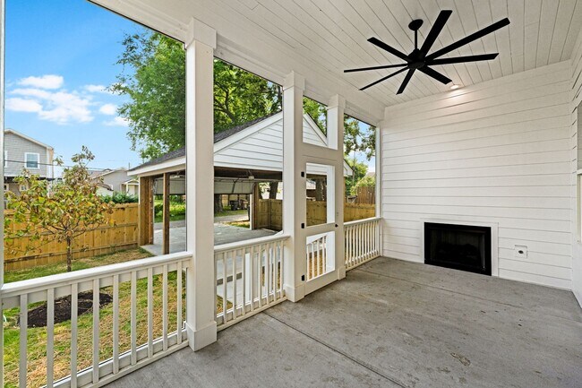 Building Photo - Beautiful home in The Nations!  4 bedrooms...