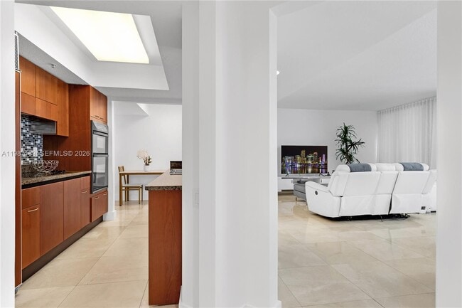 Building Photo - 1500 Ocean Dr