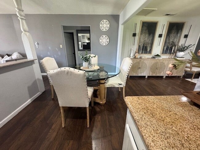 Building Photo - Five Bedroom Three Bath Home with Solar...