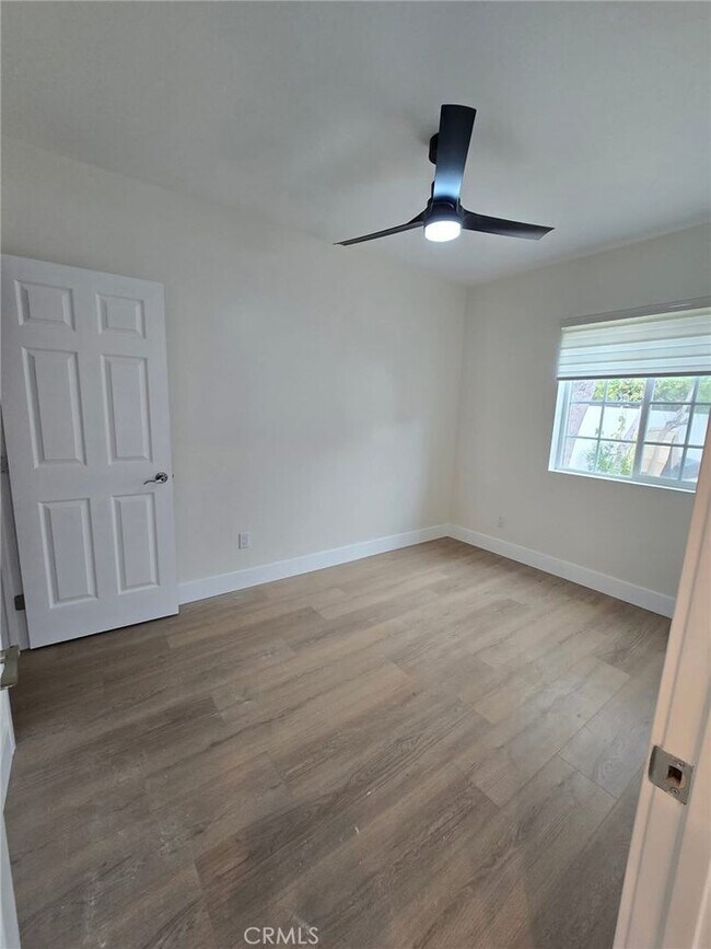 Building Photo - 9127 Woodley-9127