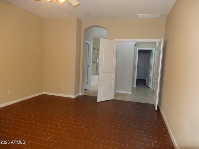 Building Photo - 1350 E Indigo Dr