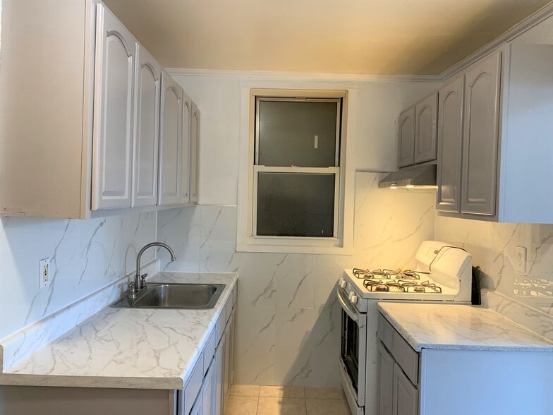 Building Photo - 4706 104th St