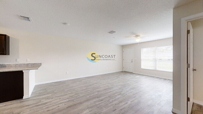 Building Photo - Brand New 2/2 - Move in Ready in Silver Sp...