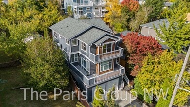 Building Photo - Marvelous Madison Valley Home * Central A/...