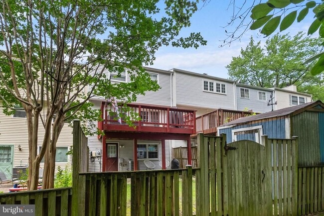 Building Photo - 8113 Loving Forest Ct