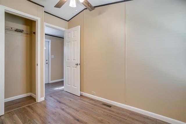 Building Photo - 1948 Lariat Ln