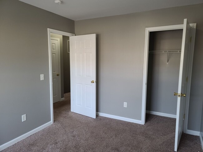 Building Photo - 3 Bedroom Townhome for Rent in Waynesboro