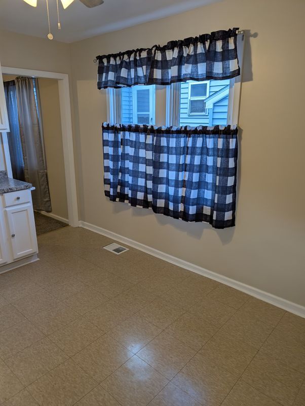 Building Photo - 109 Goethe St