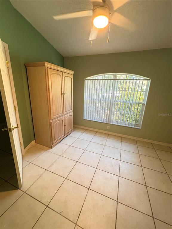 Building Photo - 40 Foxhall Ln
