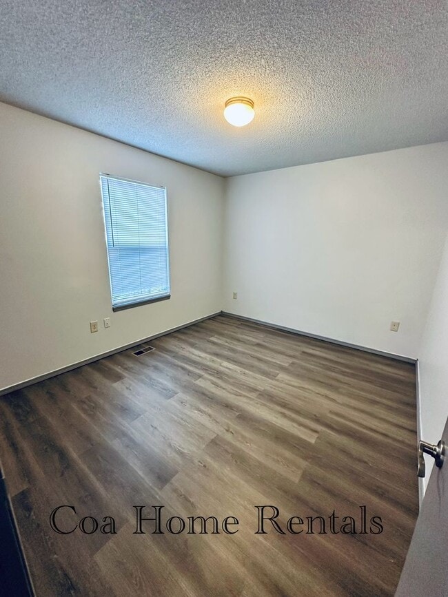 Building Photo - North East Duplex