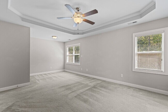 Building Photo - Spacious home in the heart of Sneads Ferry!