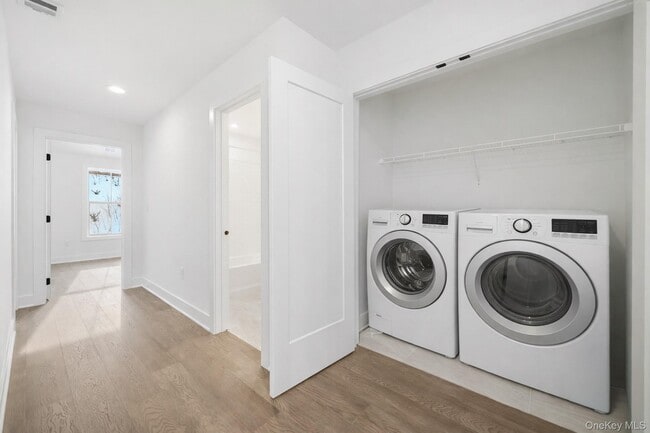 Building Photo - 4034 Chestnut Rdg Rd