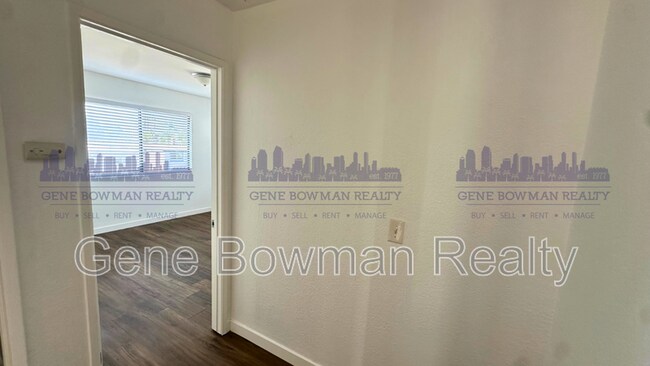 Building Photo - 1485 Hemlock Ave