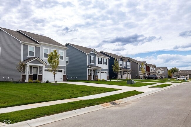 Building Photo - 6511 Magnolia Dr