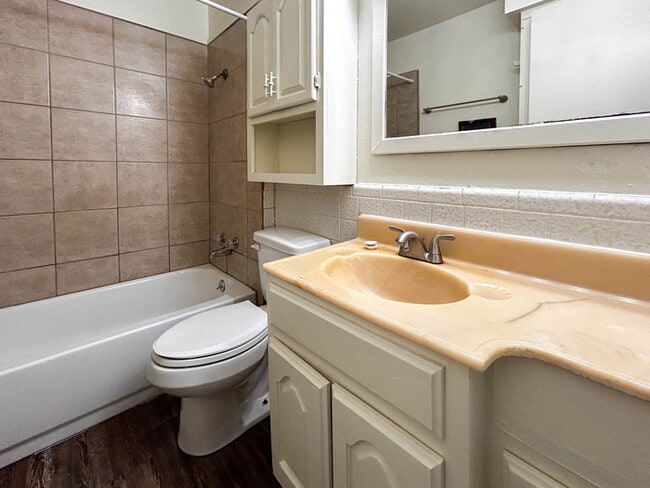 Building Photo - 3805 Atlas Dr