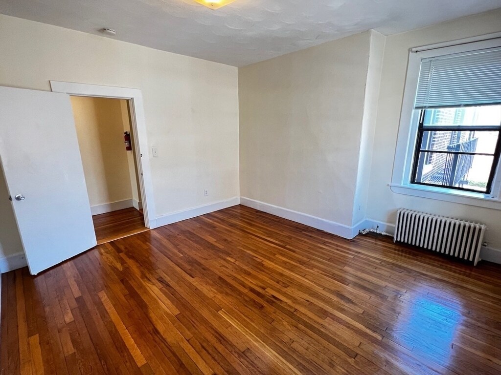 Building Photo - 11 Gorham St
