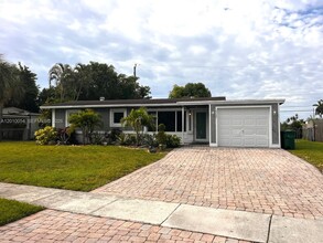 Building Photo - 6232 NW 15th Ct