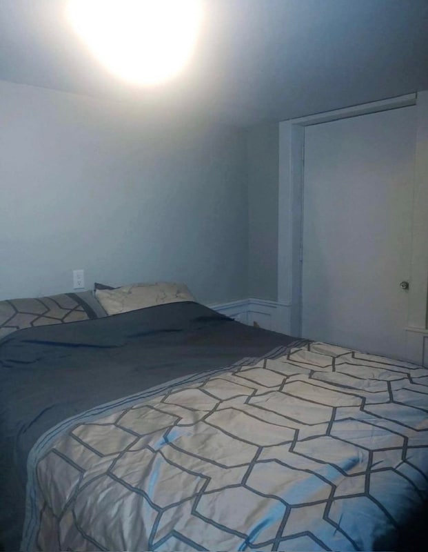 Building Photo - 32 St Johns St