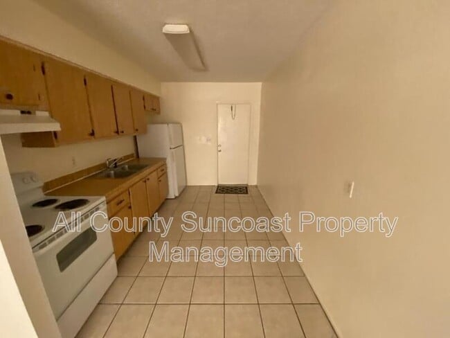 Building Photo - 6283 72nd Ave N