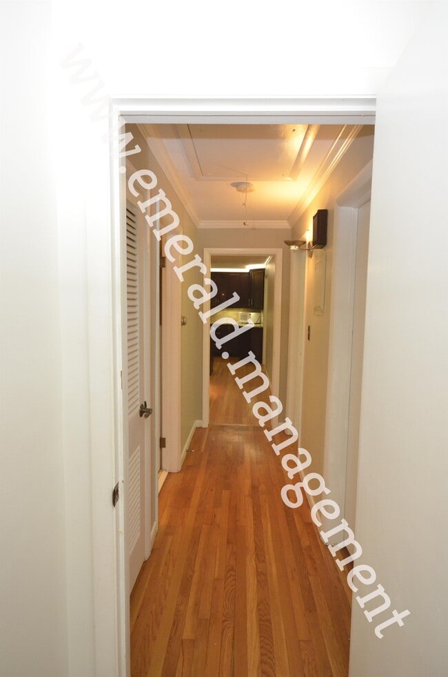 Building Photo - 2644 Harrington Dr