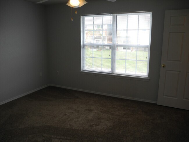 Building Photo - Condominium in Academy Commons