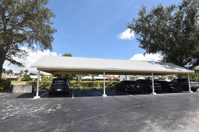 Building Photo - 6300 La Costa Dr