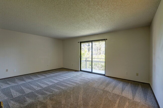 Building Photo - Beautiful View-Quiet Twin Lakes Neighborhood