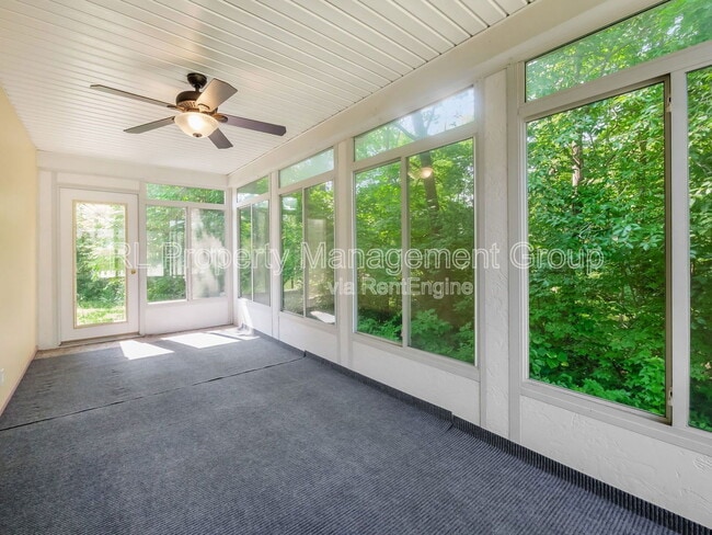 Building Photo - 2517 Minerva Lake Rd