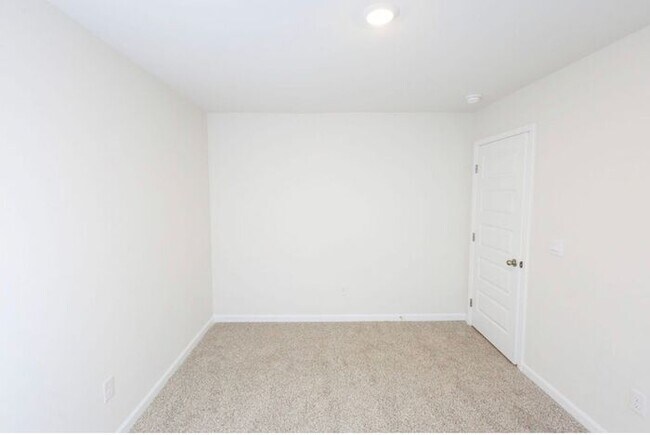 Building Photo - MOVE IN SPECIAL-Beautiful home available for rent