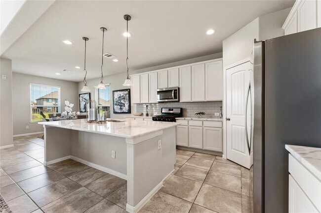 Building Photo - 3723 Lake Varano Cir