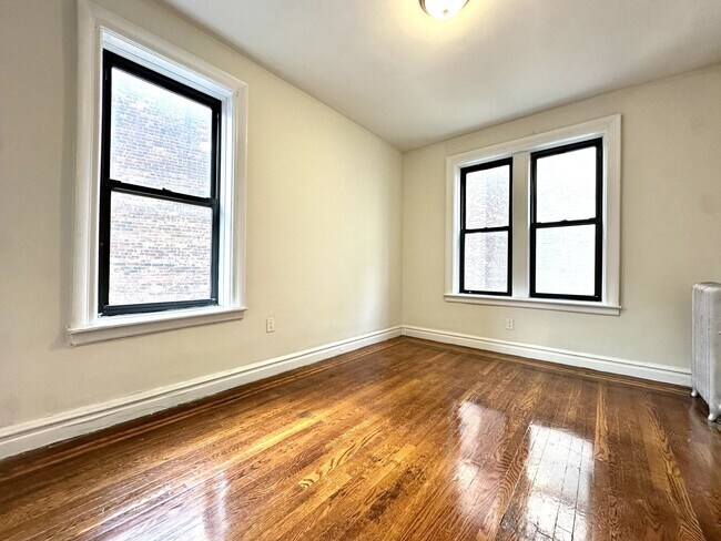 Building Photo - 21 Magaw Pl