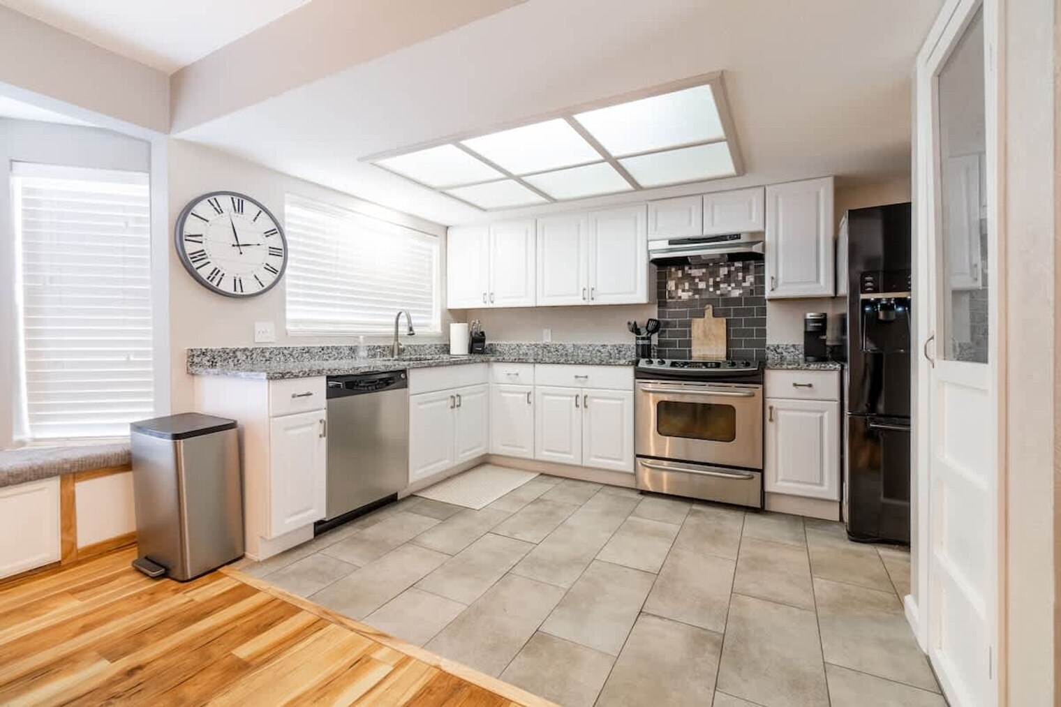 Building Photo - 2850 Columbus Way