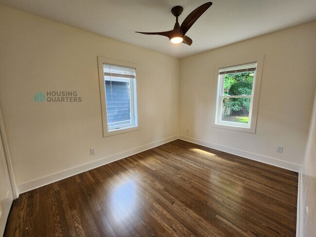 Building Photo - Wonderful home located in one of Spokane's precious historic districts!