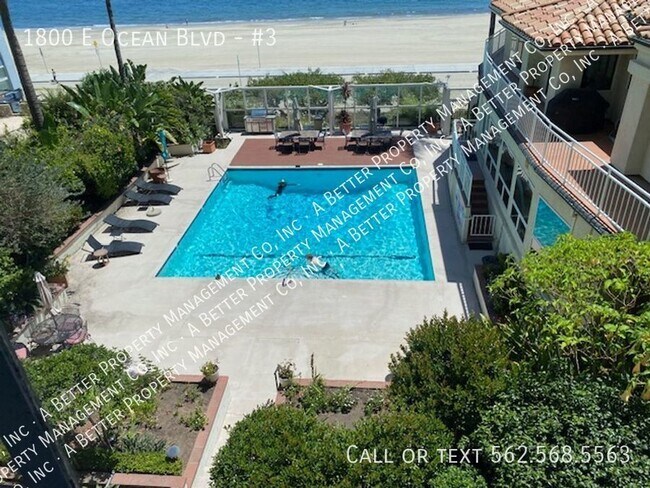 Building Photo - Historic FULLY FURNISHED Mid-Century Moder...