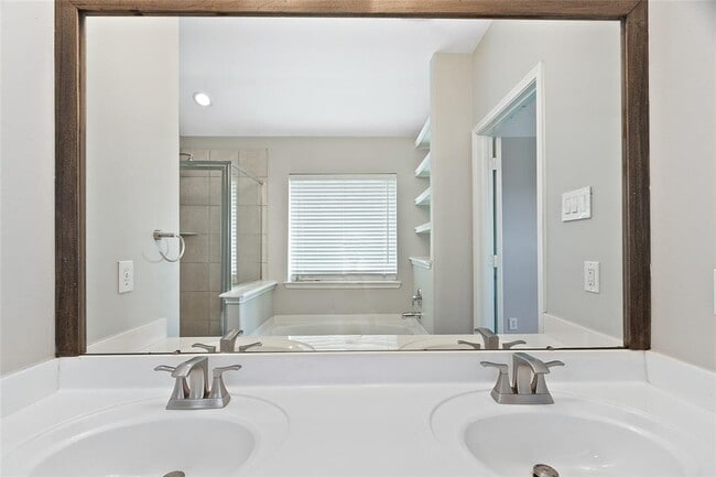 Building Photo - 9231 Taftsberry Dr