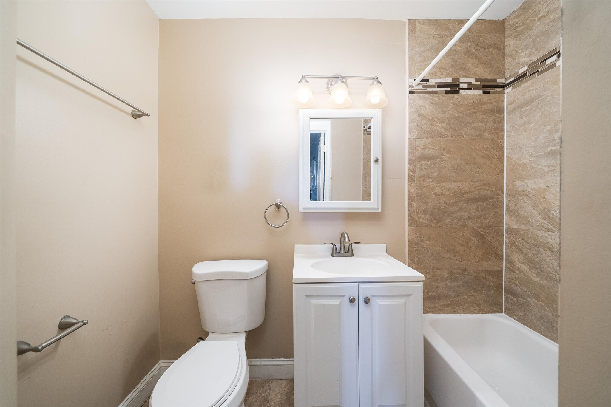 Building Photo - 159 North St