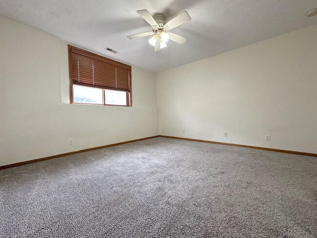 Building Photo - 8621 Lavender Cir